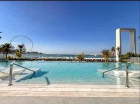 La Vie Beach front JBR apartment by Happy Season